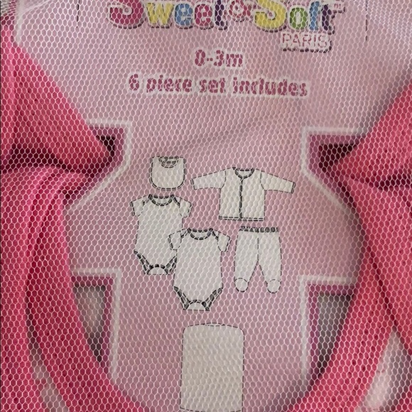 6 piece baby set 0-3 months - Picture 2 of 2
